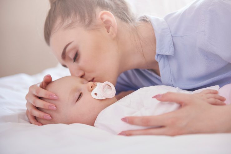quanto deve dormire neonato